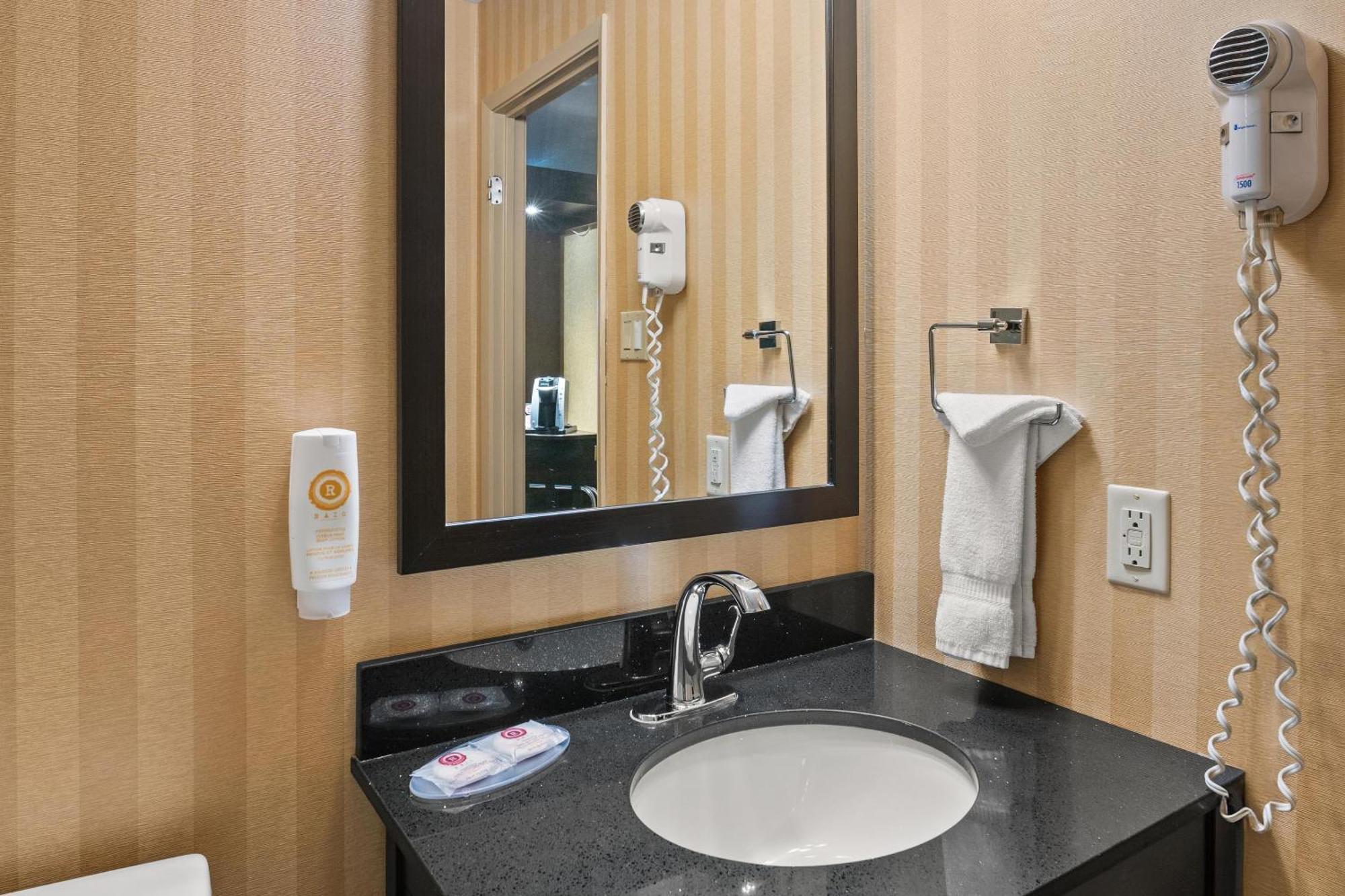 Comfort Inn Saint Thomas